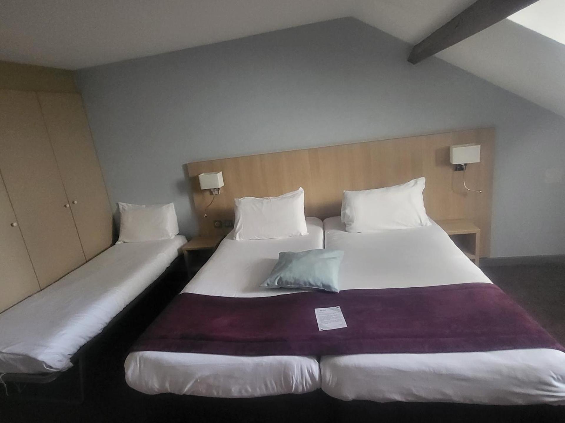 กีเรียด เรียมส์ ซองเทรอ Hotel แร็งส์ ภายนอก รูปภาพ